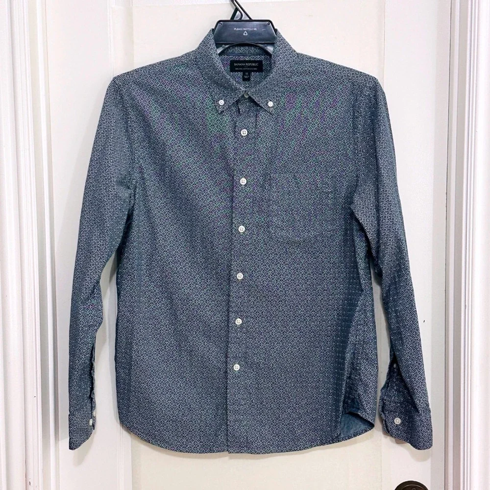 Banana Republic Mens Button Down Shirt‎ Untucked Fit Organic Cotton Small
